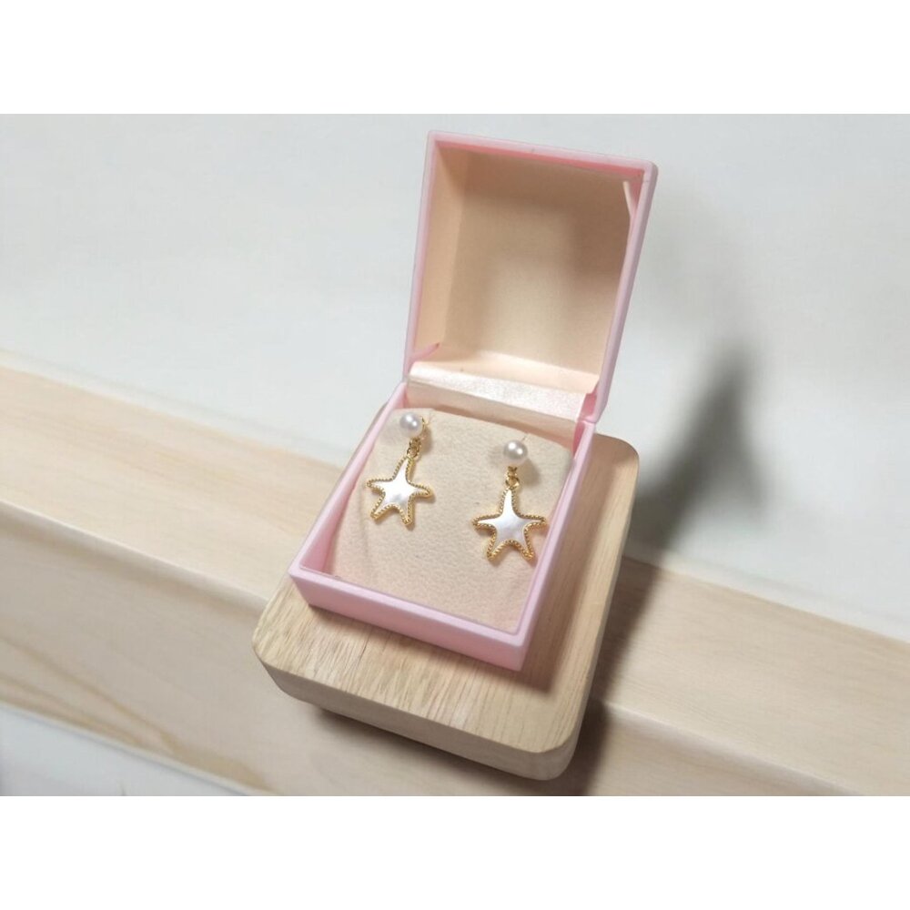 Mother of Pearl Starfish Stud Earrings, 14K Gold Plated  Pearl Cute White Rabbit - Picture 8 of 10